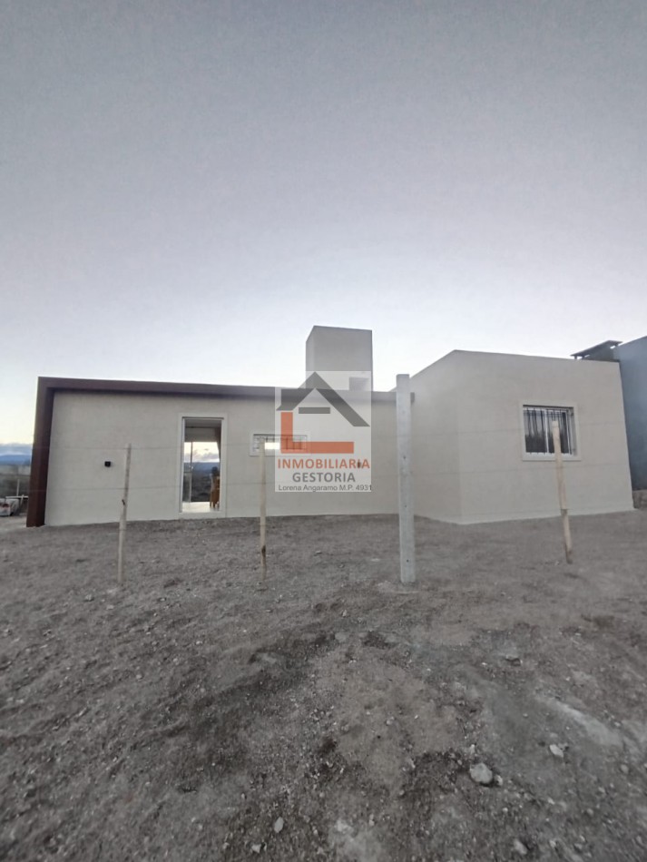 ESPECTACULAR CASA - ESTANCIA VIEJA
